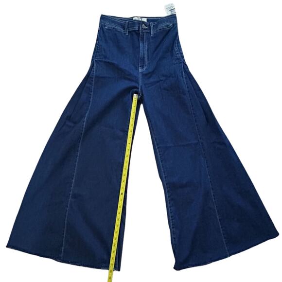 Free People Ultra Wide Leg Jeans, Size 27 NWT - Picture 5 of 6